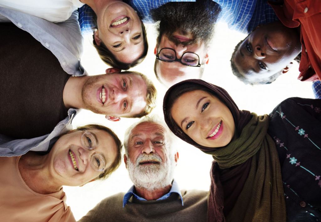 Community Dynamics: Personality Roles